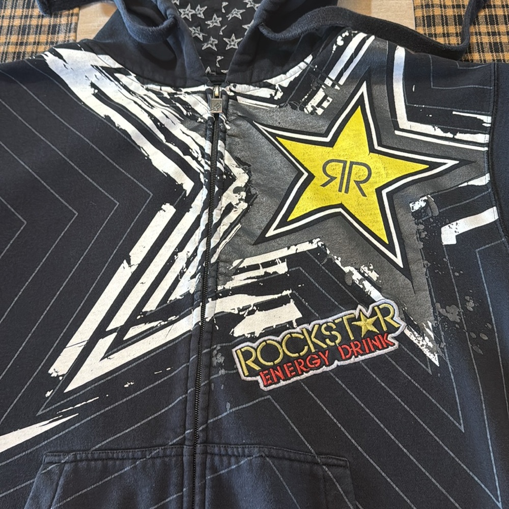 Fox Black Zip Up Sweatshirt with Bold Star Design - Picture 9 of 15